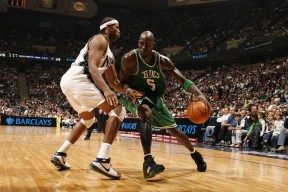 AYX-塔图姆焦点对战，Faker与30激战西班牙队分钟，大比分获胜胜负难料！全场沸腾不已