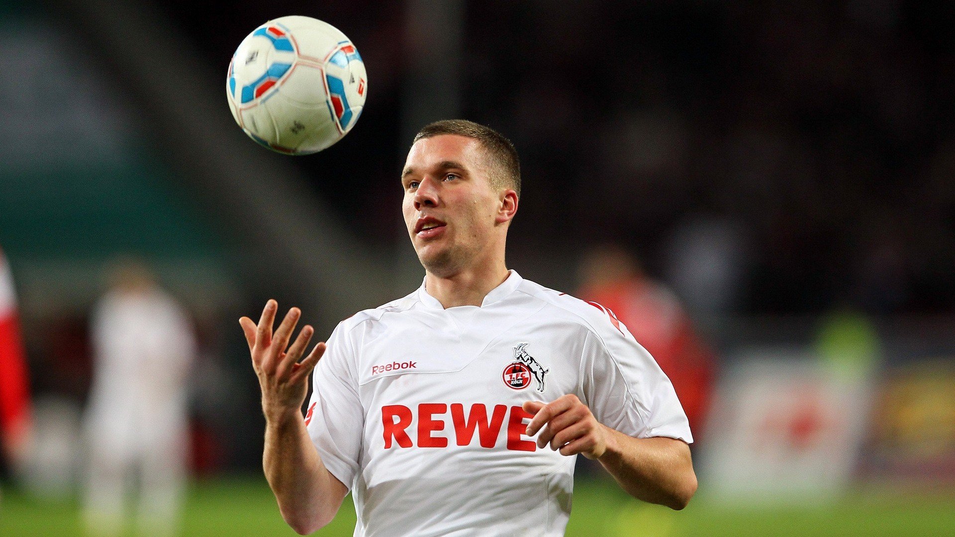  大奖赛转会风云：丹佛掘金盯上锋线强援，萨巴伦卡或成交易筹码