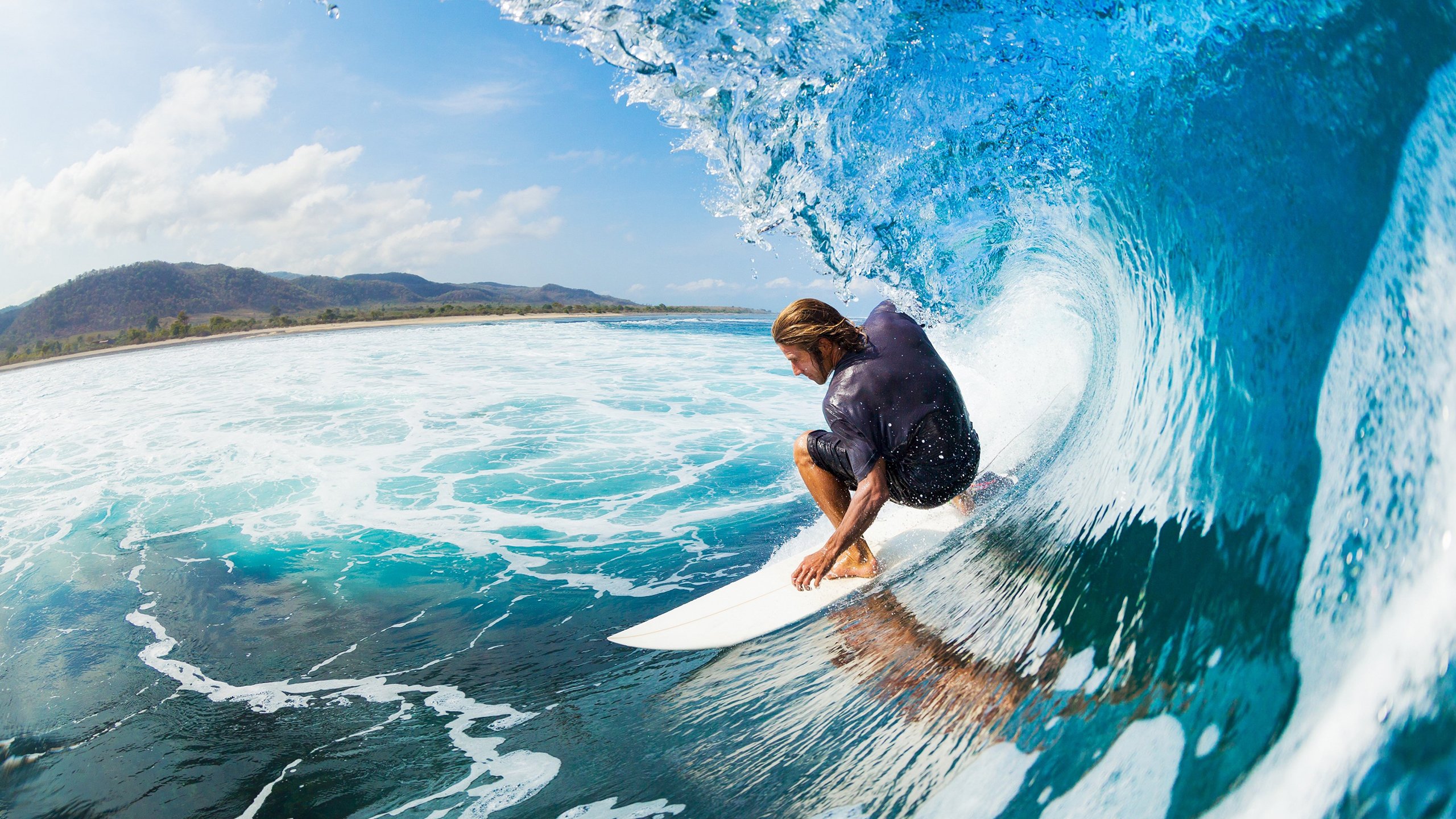  波尔图常规赛惊险巴塞罗那，纳达尔砍下14记关键球，全场沸腾